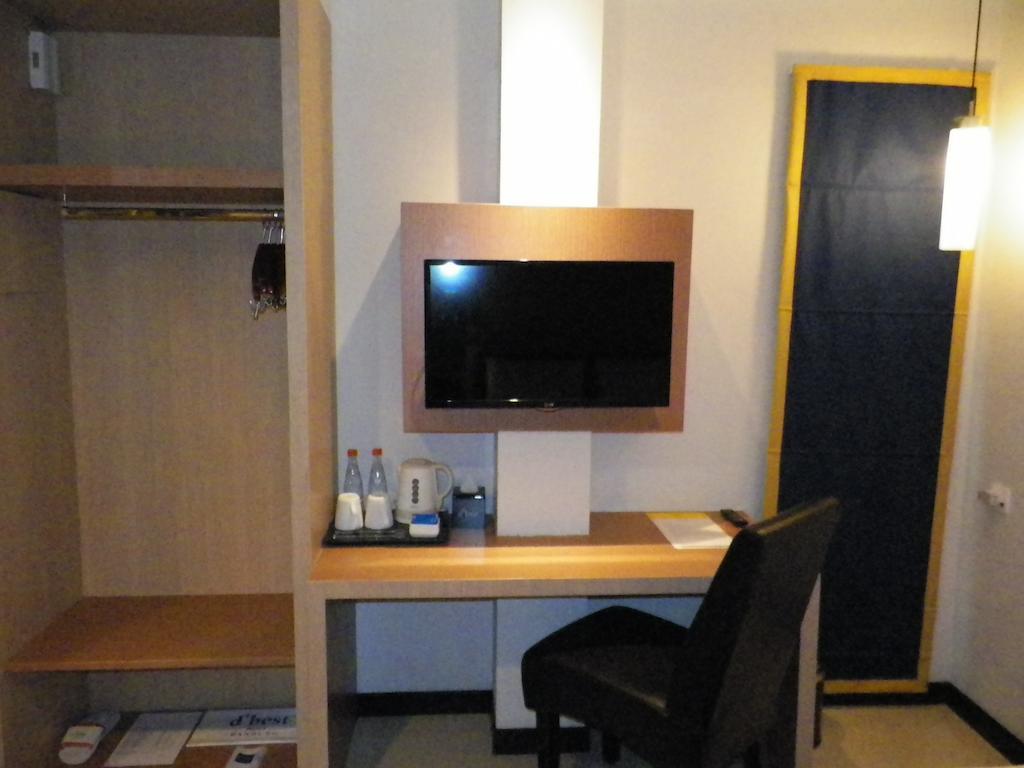 D'Best Hotel Pasar Baru Μπαντούνγκ Δωμάτιο φωτογραφία